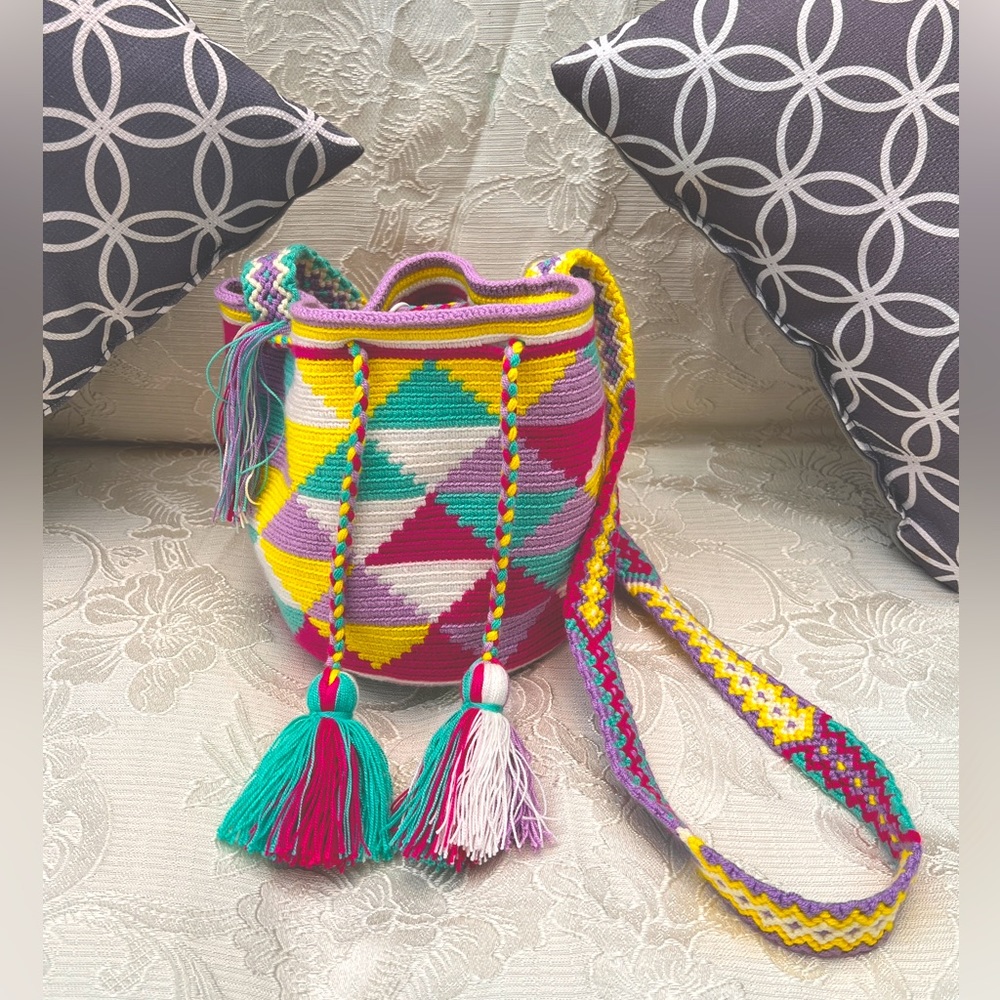 New with tag Wayuu bag made in Columbia